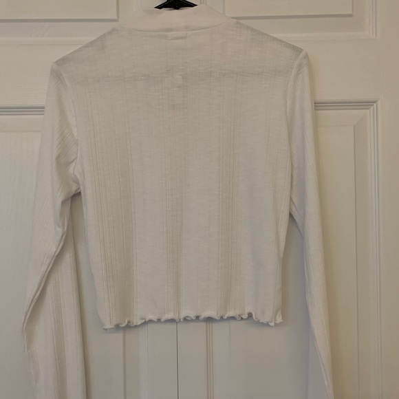 Long sleeve white mock neck - Picture 2 of 2